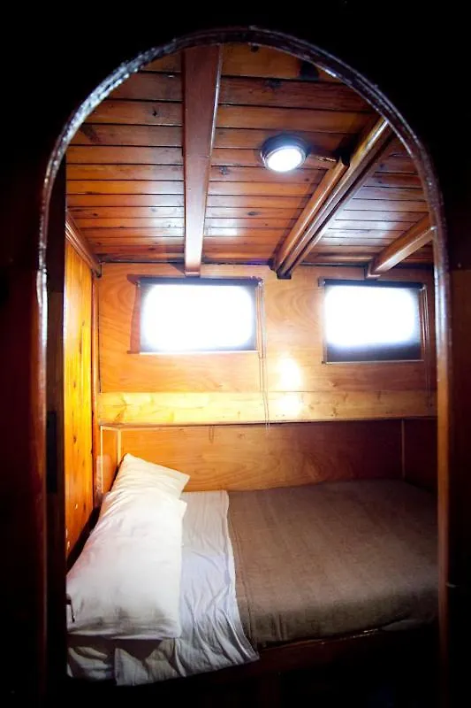 Goktuga Boat&Breakfast Hotel Syracuse Botel